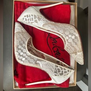 Christian Louboutin Follies lace 100 ivory heels with Tiffany blue lining